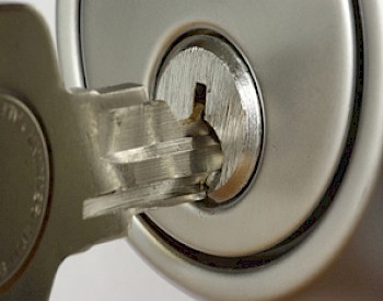 Abertura de portas mudança de fechaduras